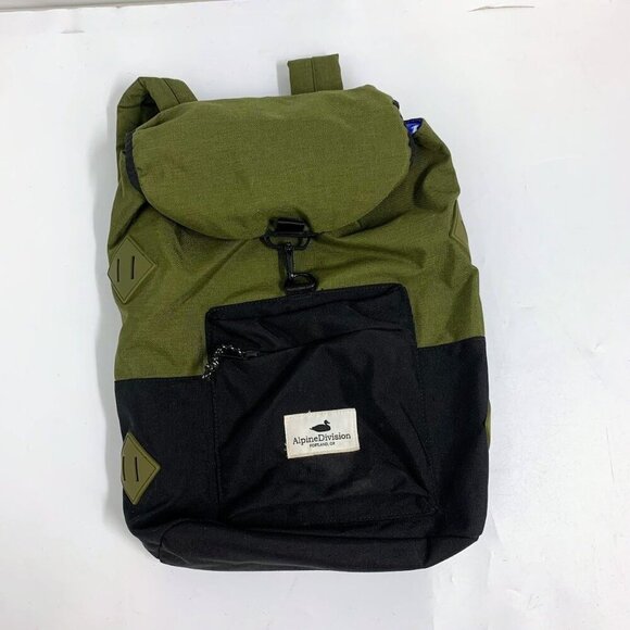 Alpine DIvisions Adults‎ Rockaway Ripstop Adjustable Strap Clip Backpack - Picture 1 of 14